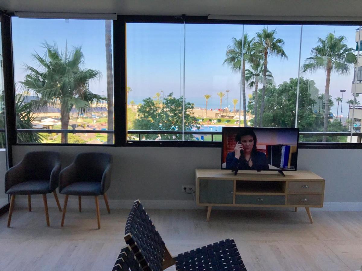 Luxury House 110 M2 On The Beach, Pool, Parking 托雷莫利诺斯 外观 照片