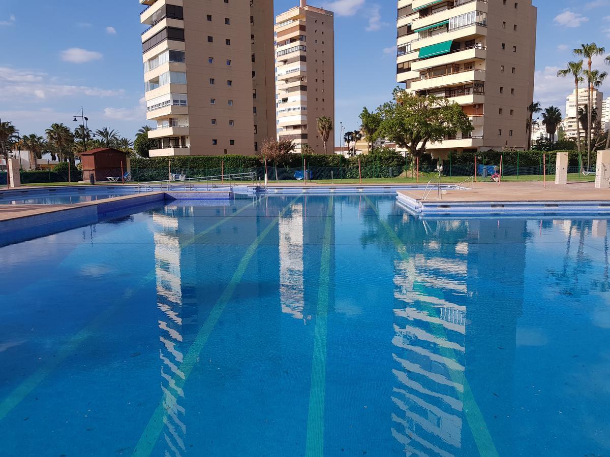 Luxury House 110 M2 On The Beach, Pool, Parking 托雷莫利诺斯 外观 照片